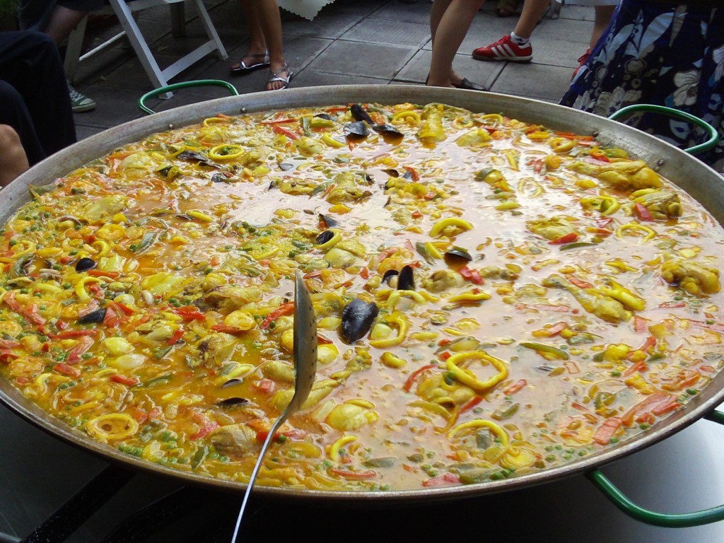 PAELLA MONTREAL Le Poêlon Gourmand Traiteur